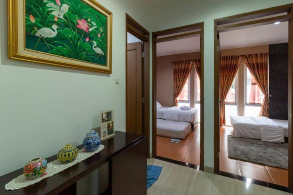 Spacious, White-Villa Belgareti @Kiara Condong Bandung Buitenkant foto